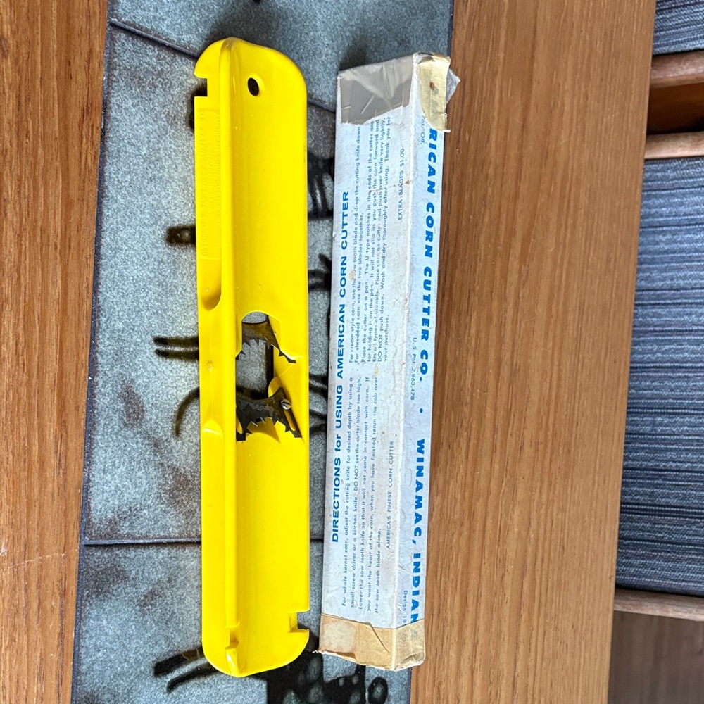 Vintage American  Yellow Corn Cutter